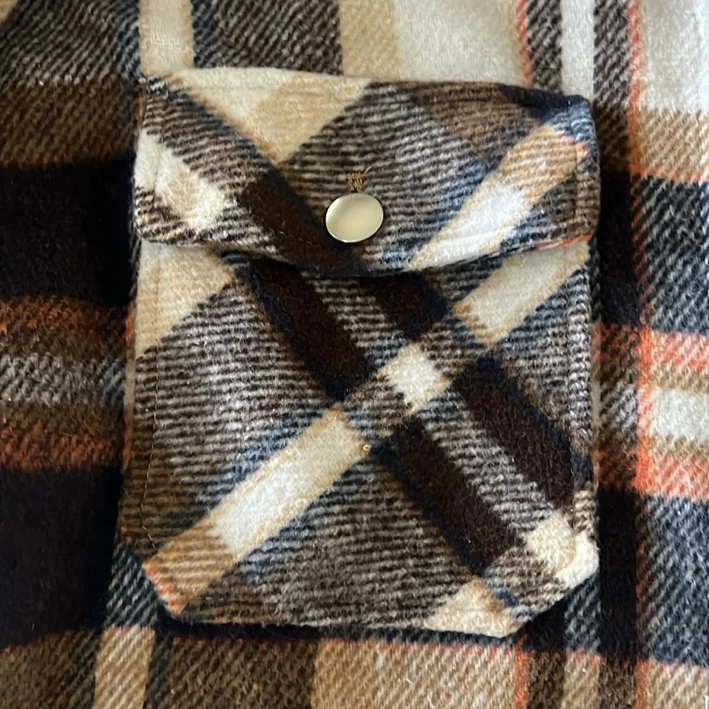Women’s Plaid Shacket - Picture 2 of 7